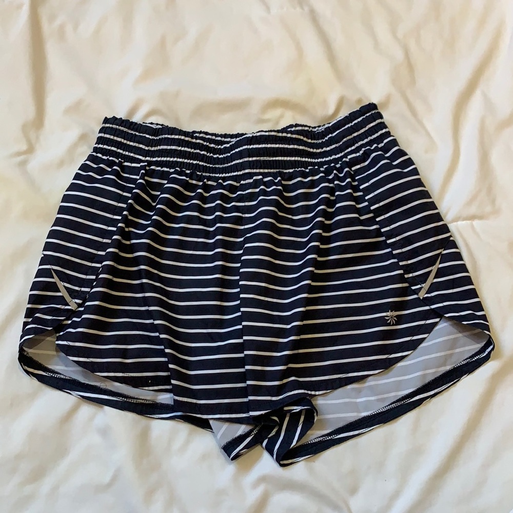 Women’s Athleta shorts!